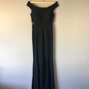 Black Off-The-Shoulder Ball Gown Dress Size 4